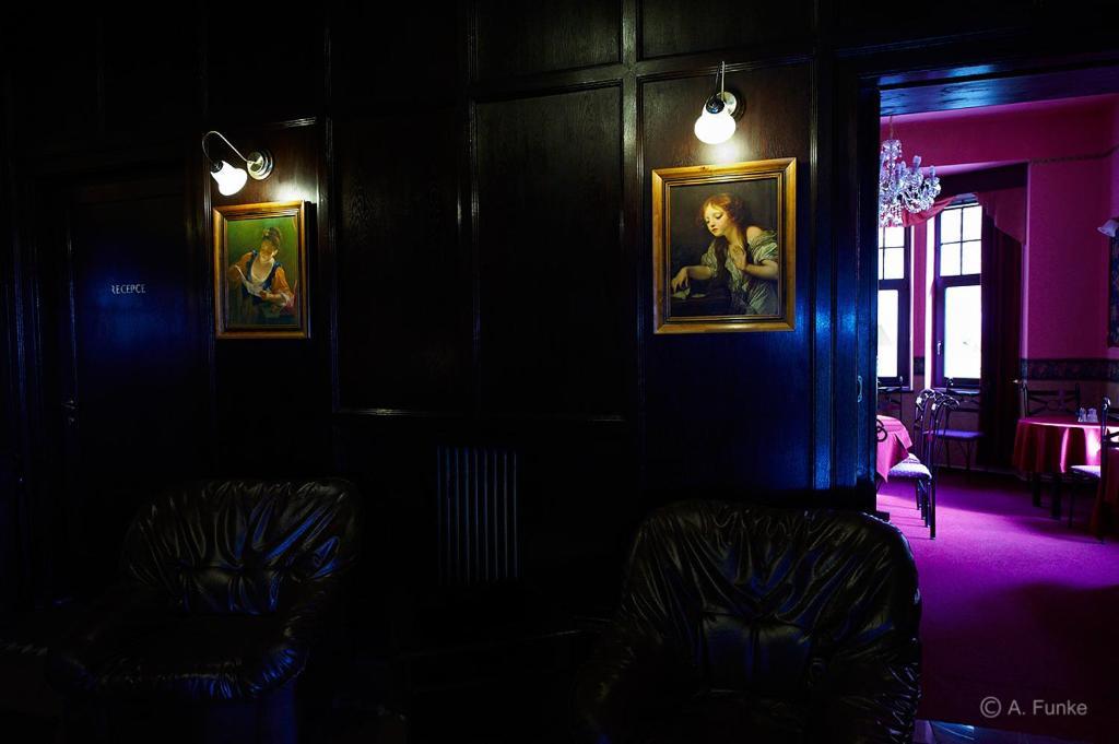 Hotel Lovecky Zamecek Orion Либерц Экстерьер фото