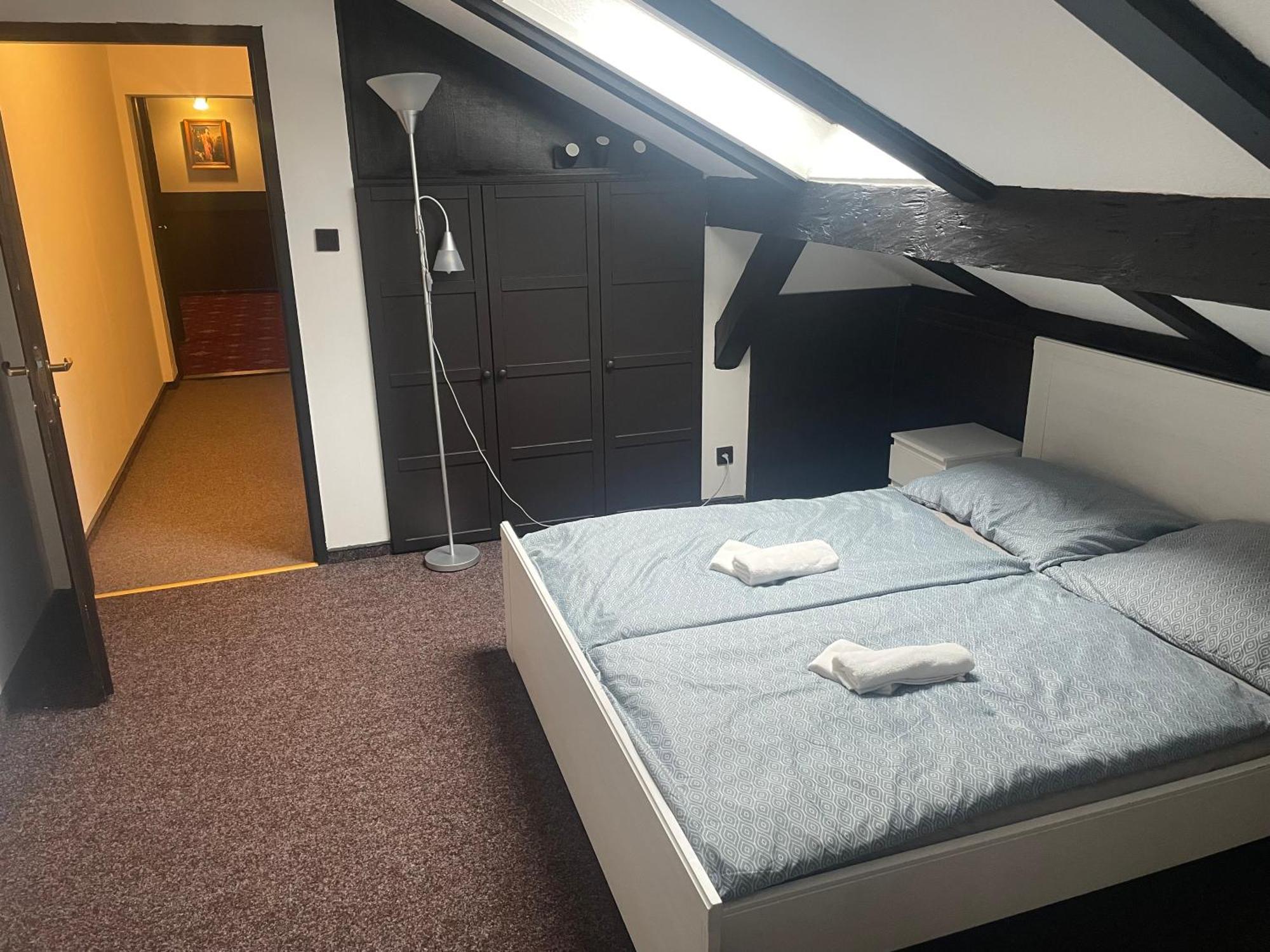 Hotel Lovecky Zamecek Orion Либерц Экстерьер фото