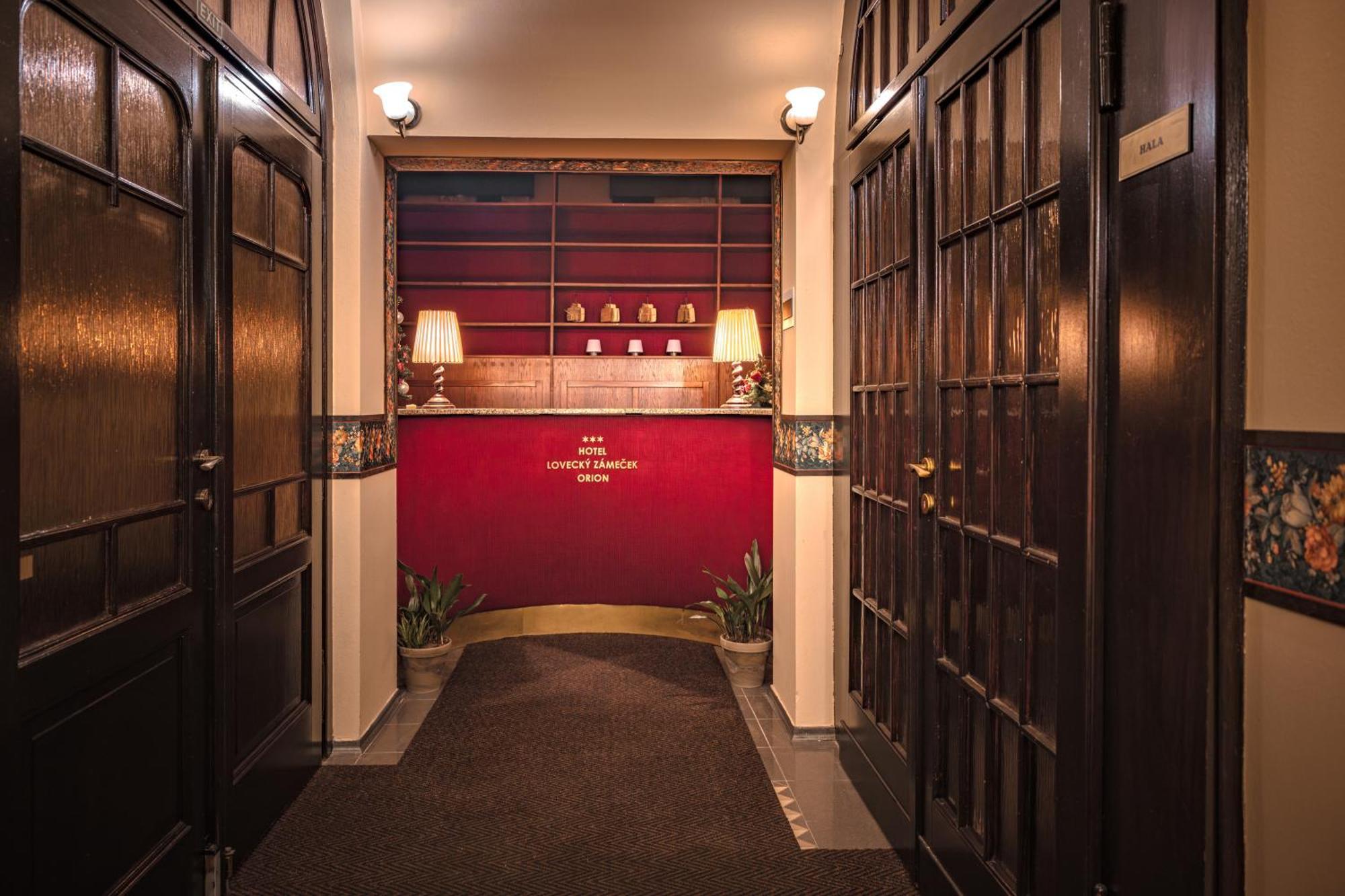 Hotel Lovecky Zamecek Orion Либерц Экстерьер фото