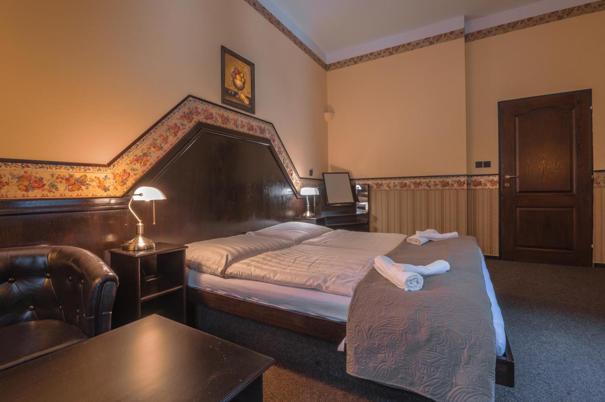 Hotel Lovecky Zamecek Orion Либерц Экстерьер фото