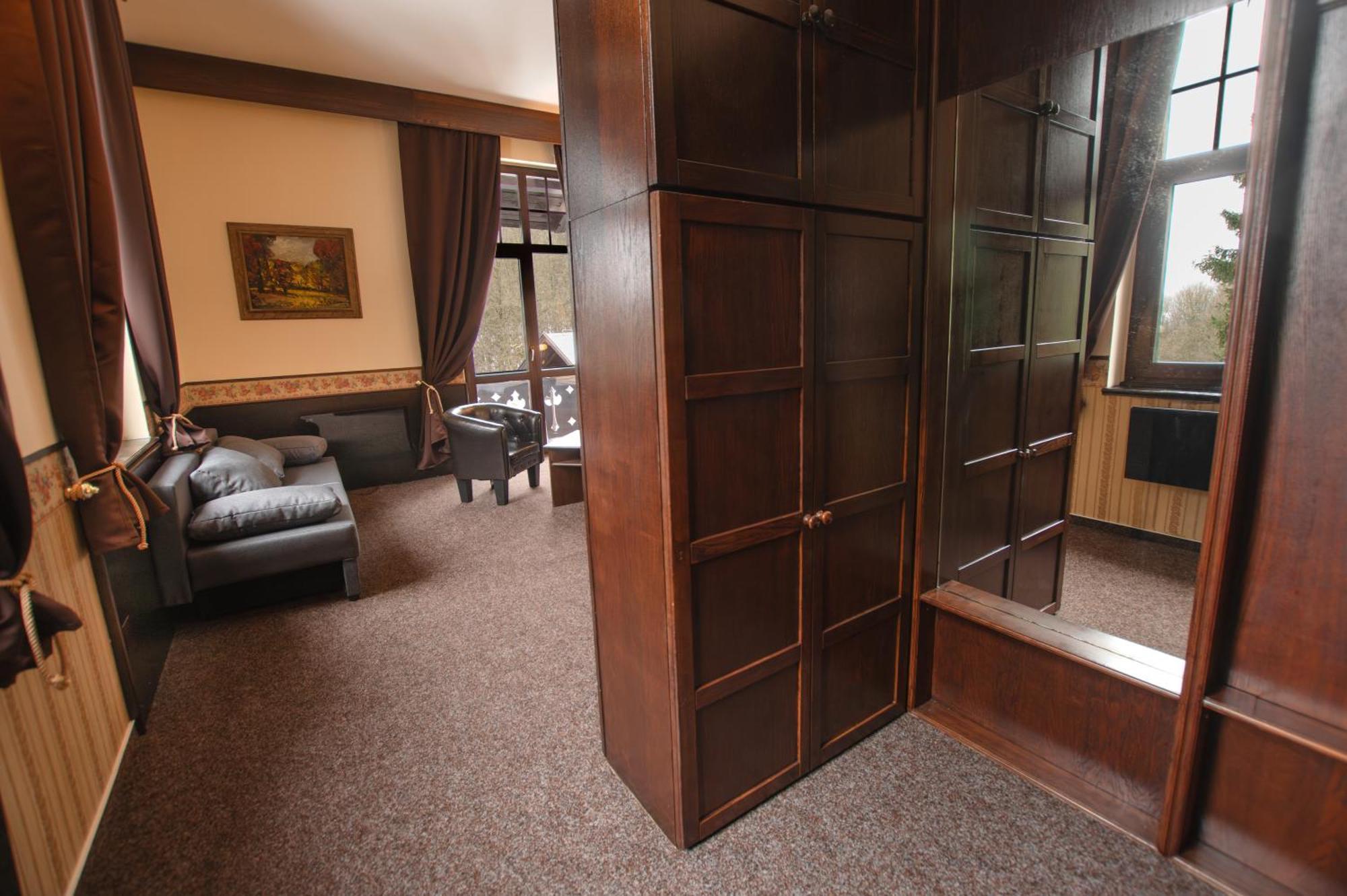 Hotel Lovecky Zamecek Orion Либерц Экстерьер фото