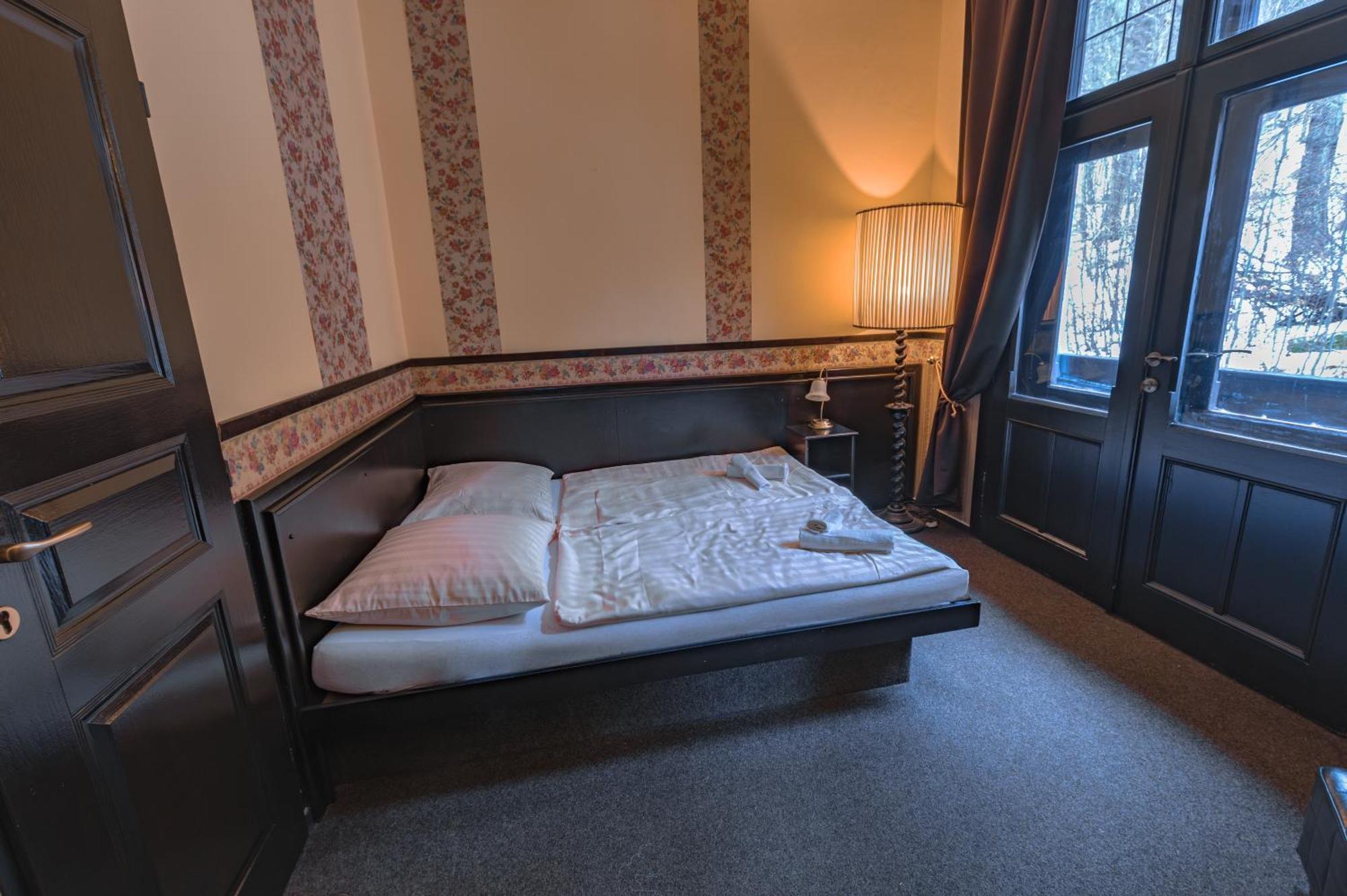 Hotel Lovecky Zamecek Orion Либерц Экстерьер фото