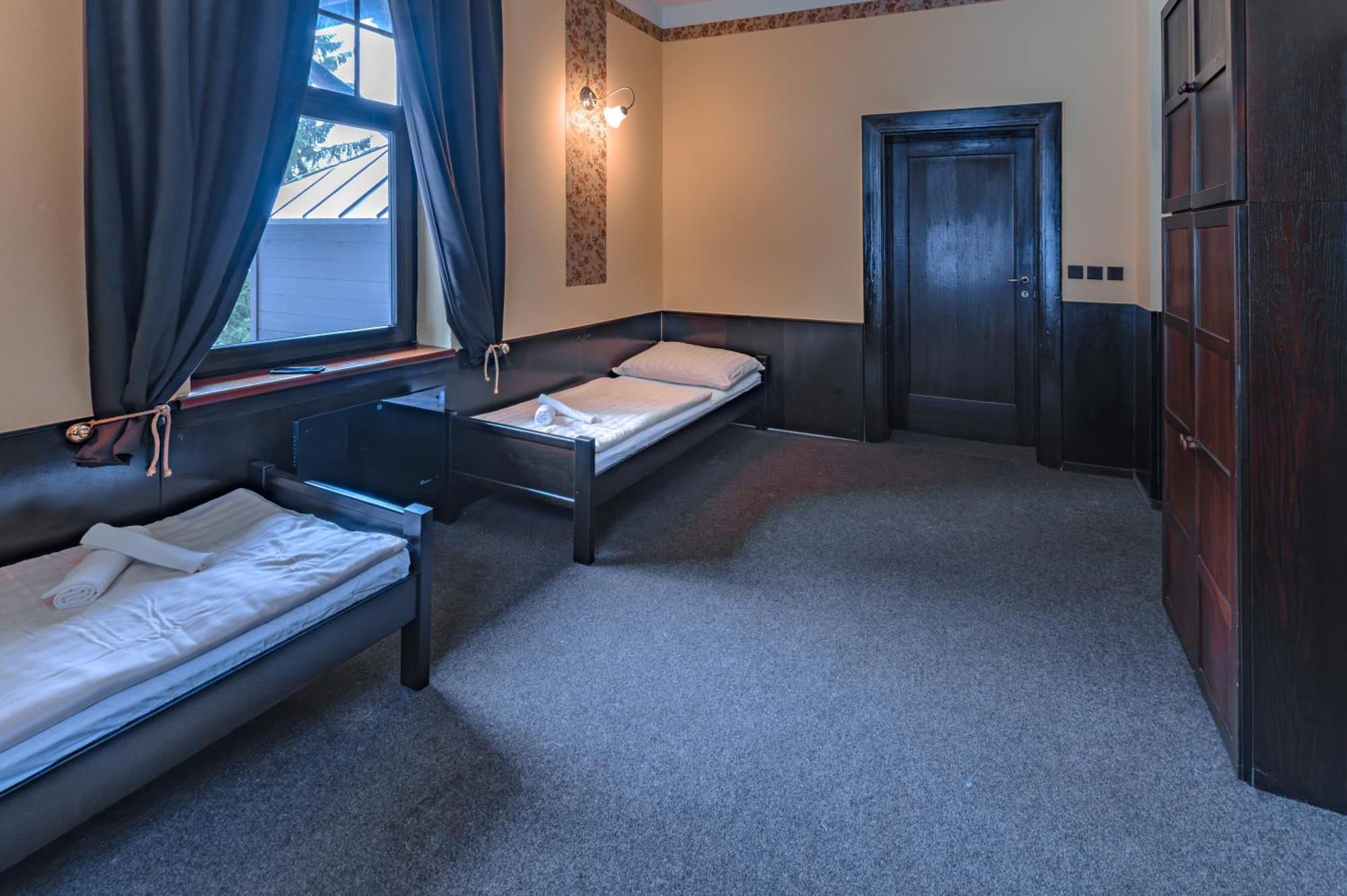 Hotel Lovecky Zamecek Orion Либерц Экстерьер фото